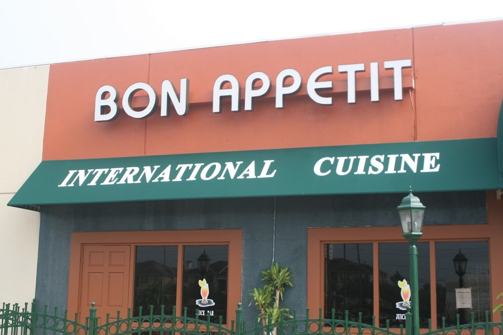 bon-appetit-awning
